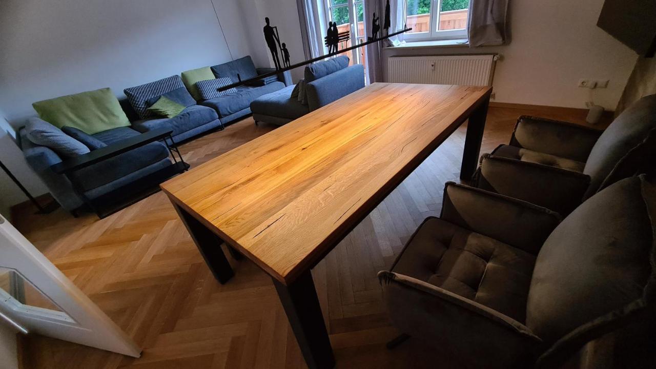 Bunter Hirsch Ferienwohnung Im Garmischer Zentrum Extérieur photo
